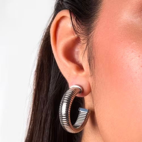 Alternative view of Orecchini a Cerchio Morellato Onda in Acciaio